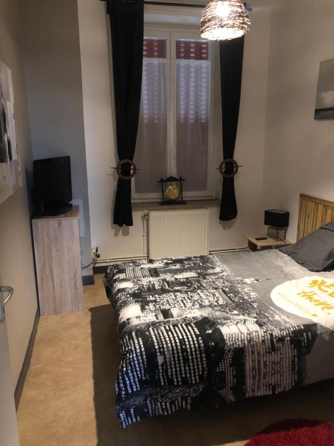Appartement Spacieux Flize Екстериор снимка